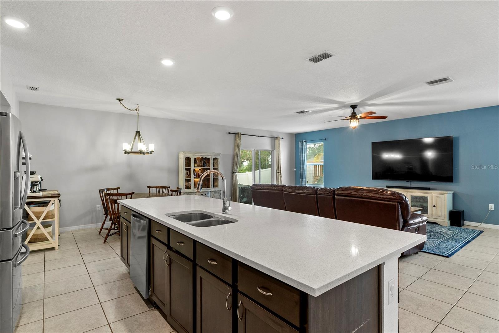 KNIGHT LAKE ESTATES - Residential