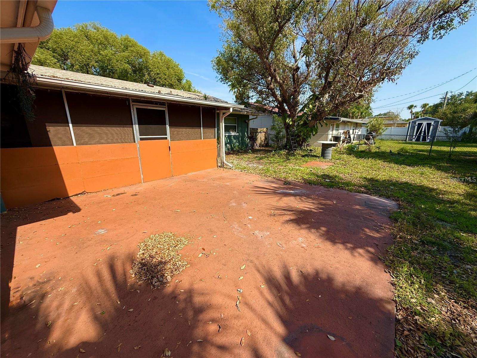 GREEN ACRES - Residential Lease