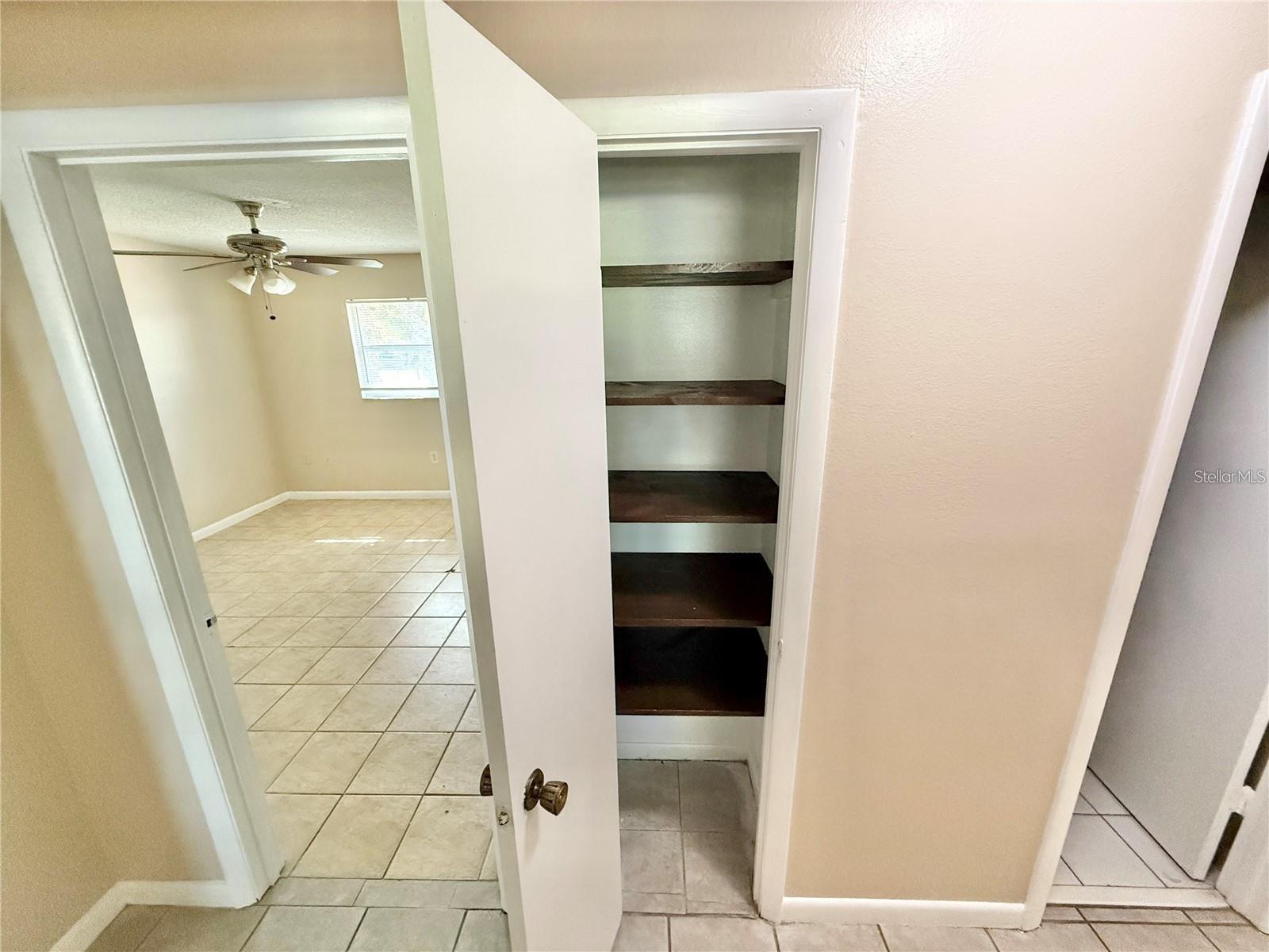 GREEN ACRES - Residential Lease