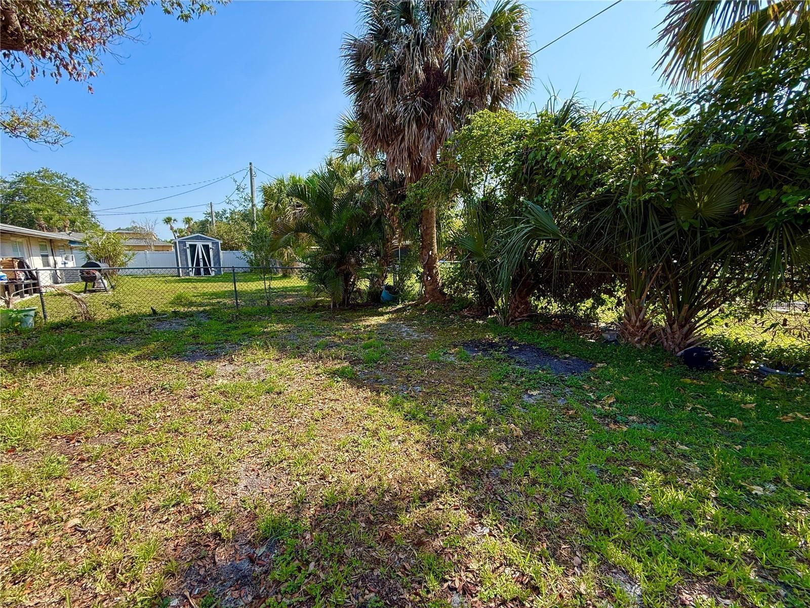 GREEN ACRES - Residential Lease