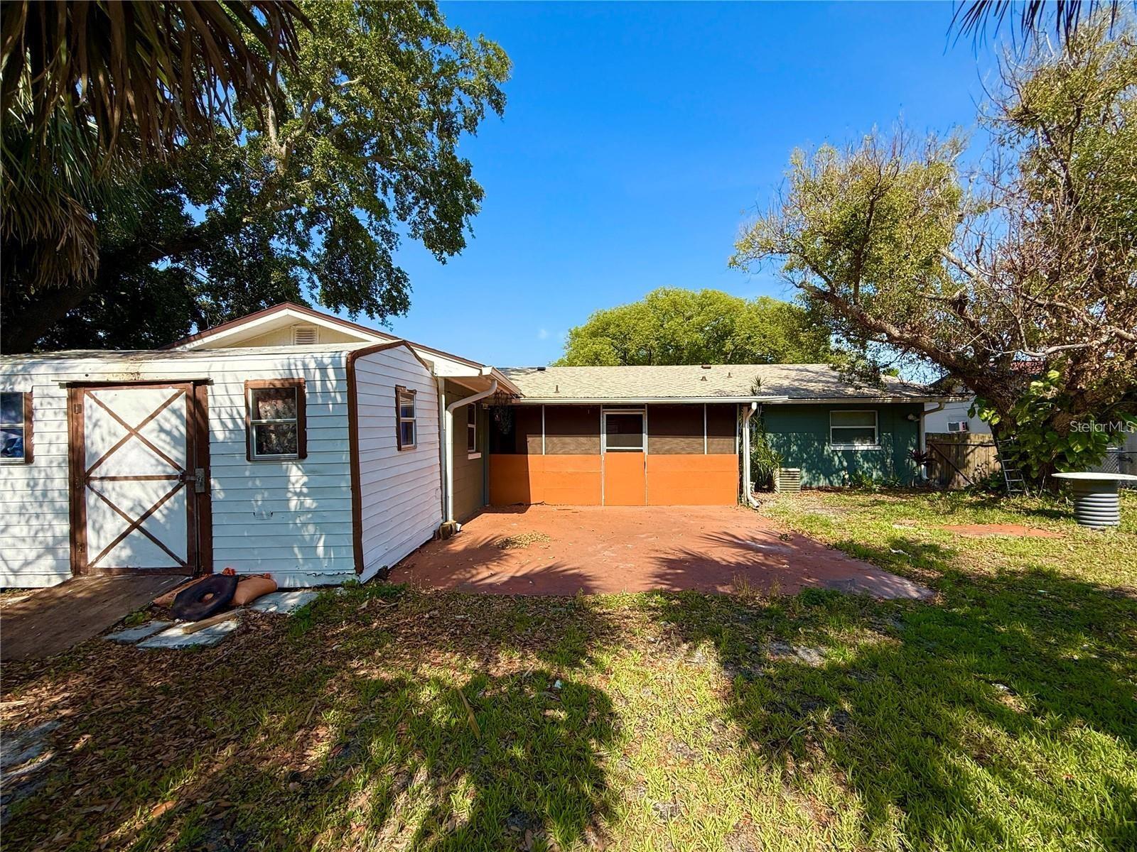 GREEN ACRES - Residential Lease