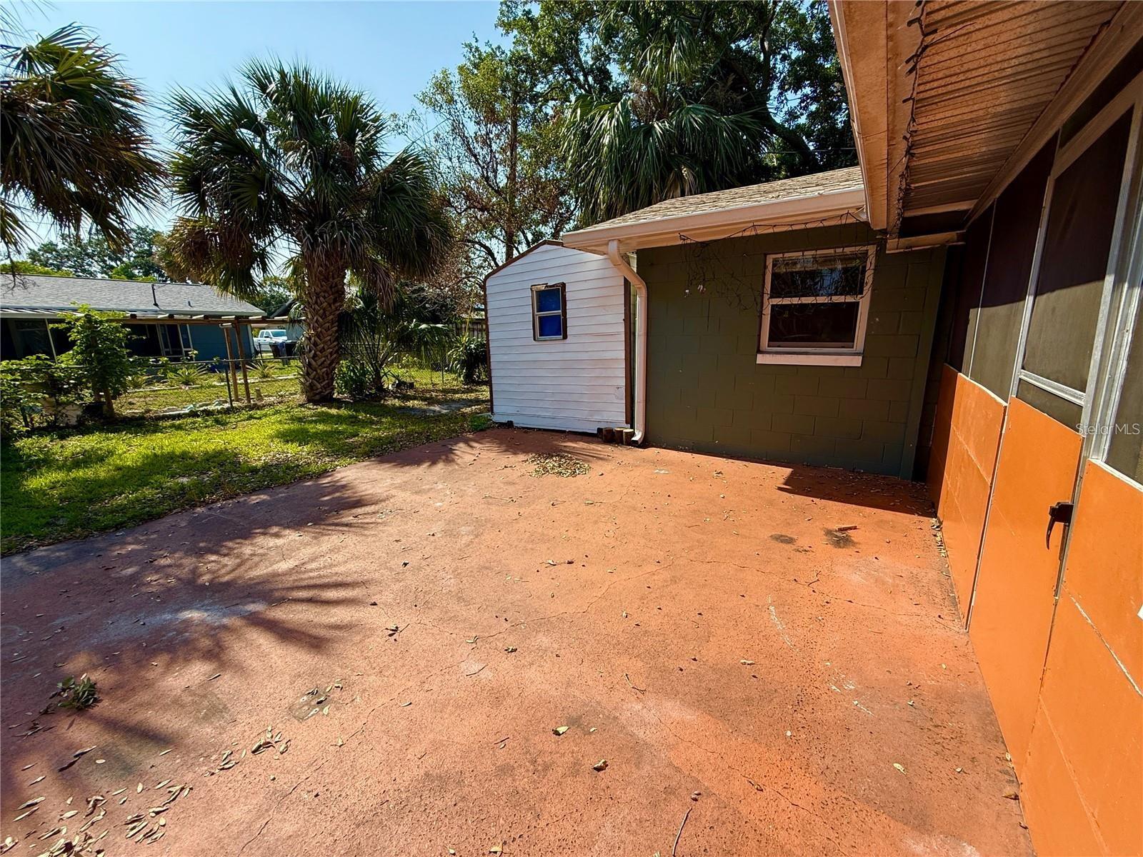 GREEN ACRES - Residential Lease