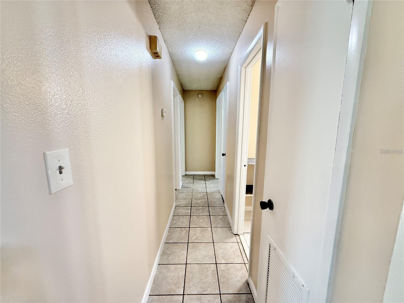 GREEN ACRES - Residential Lease