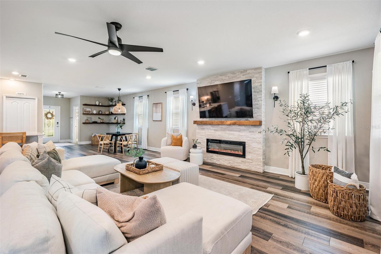 EPPERSON RANCH PH 5-2 - Residential