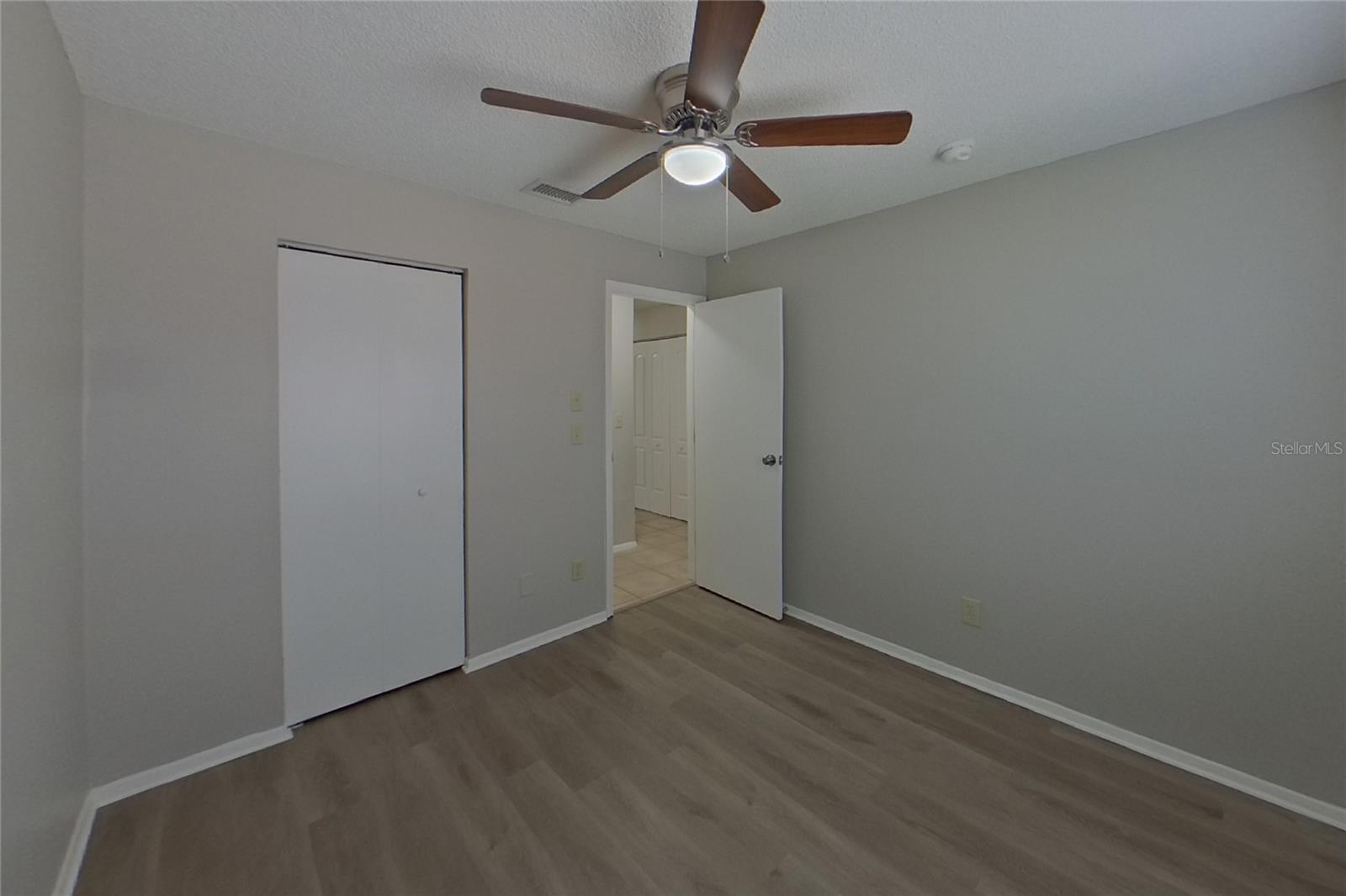 SUMMERFIELD VILLAGE II TR 5 - Residential Lease