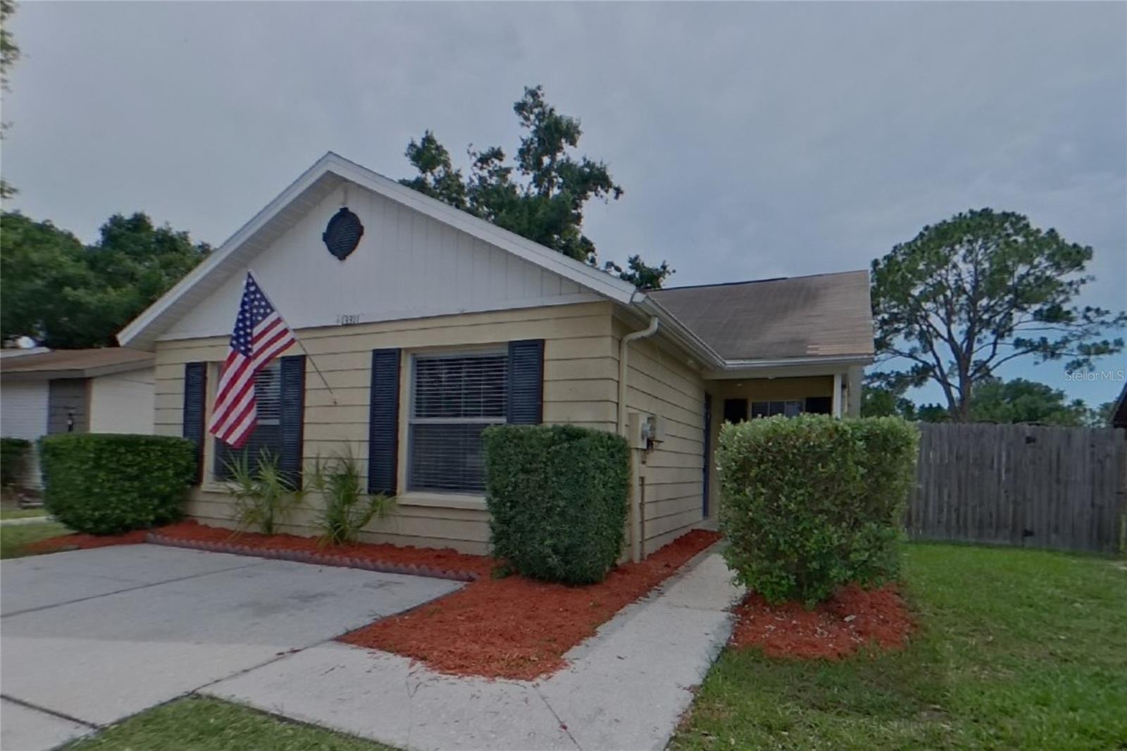 SUMMERFIELD VILLAGE II TR 5 - Residential Lease
