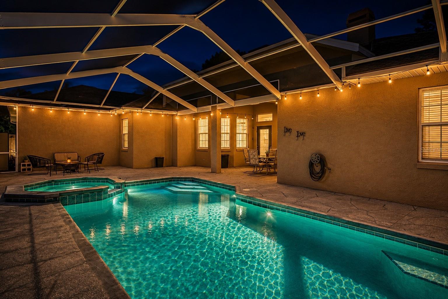 SANDY POINTE - Residential