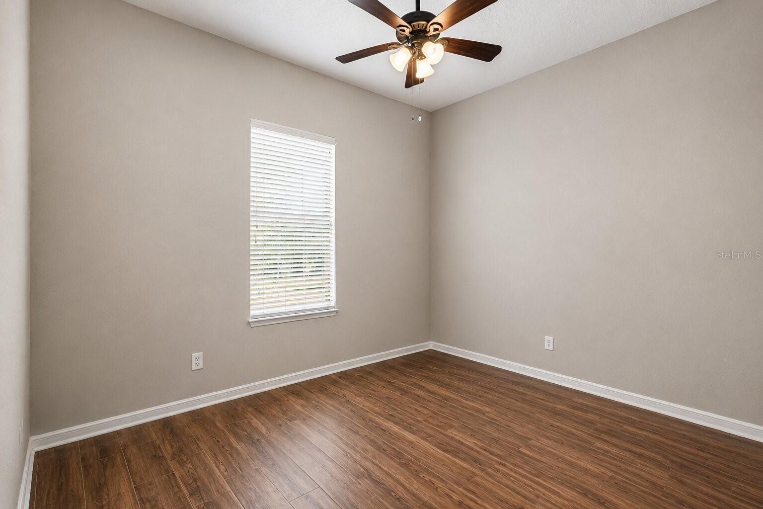 SANDY POINTE - Residential