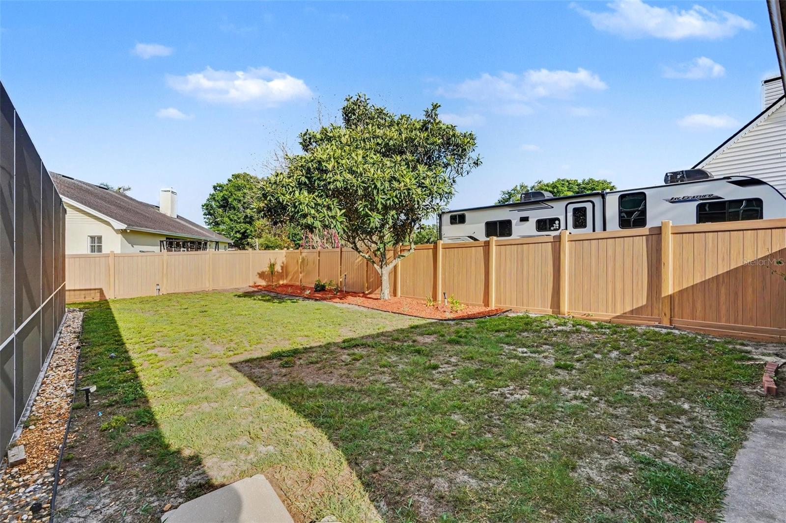 SANDY POINTE - Residential