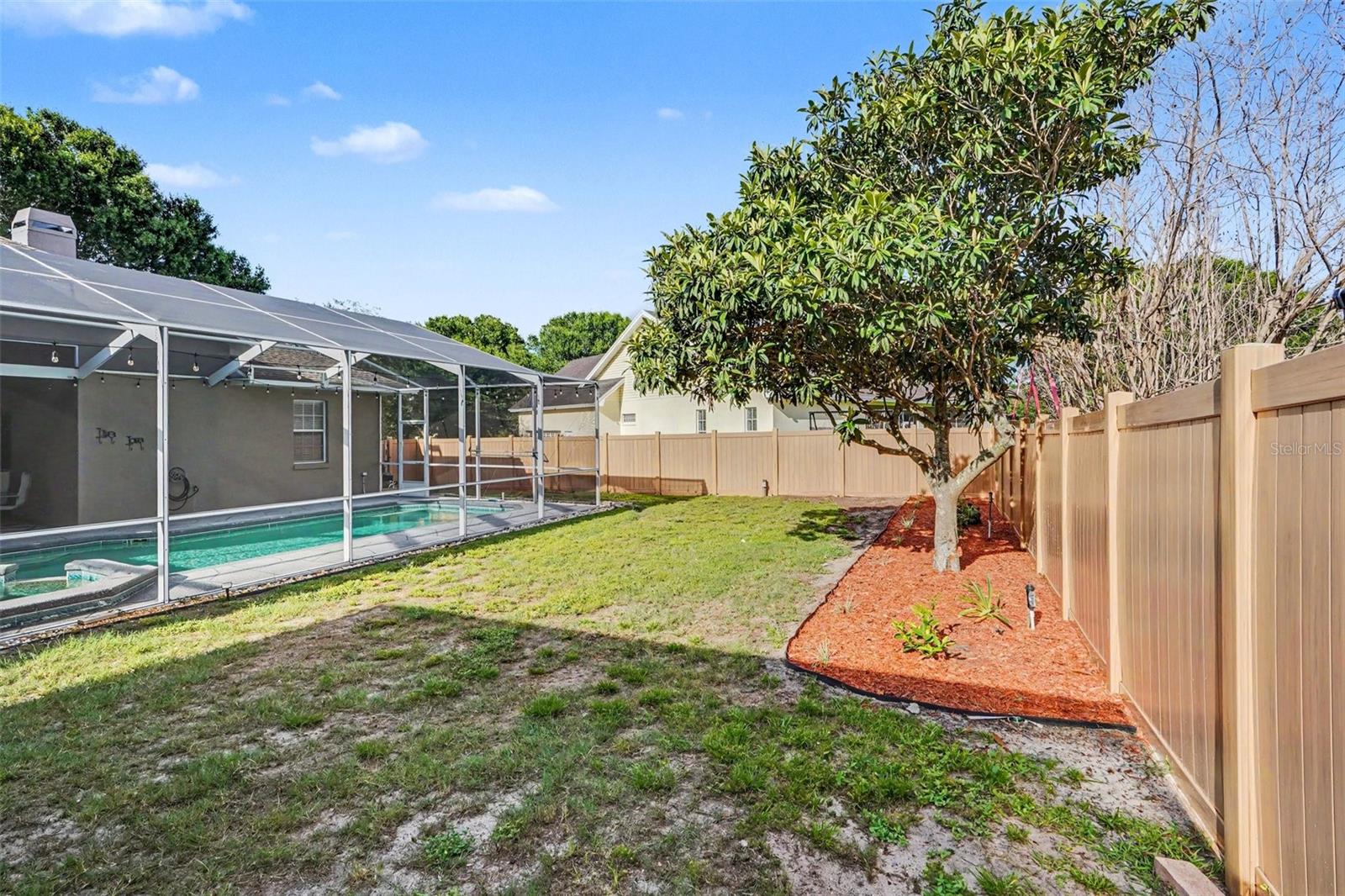 SANDY POINTE - Residential