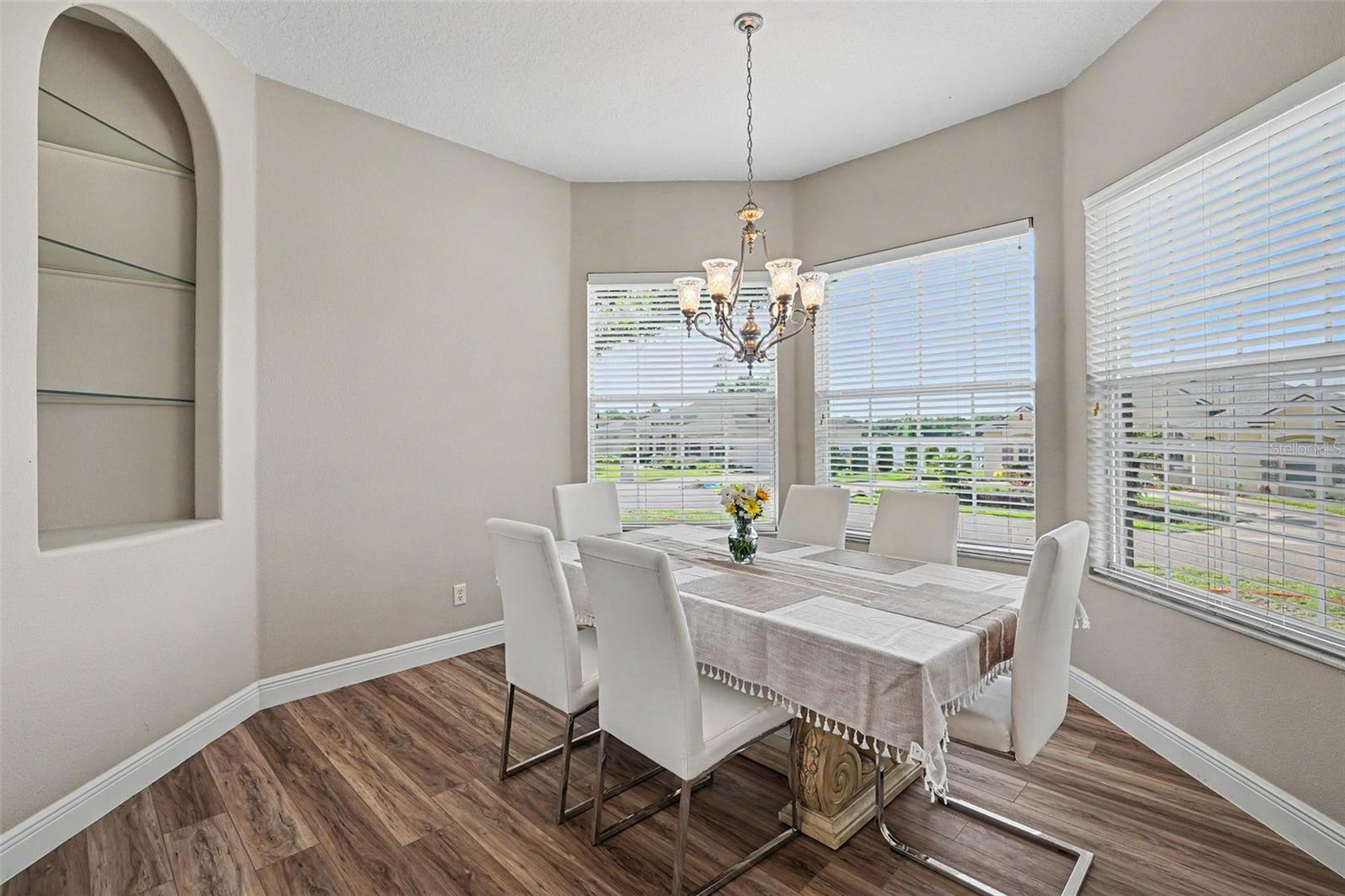 SANDY POINTE - Residential