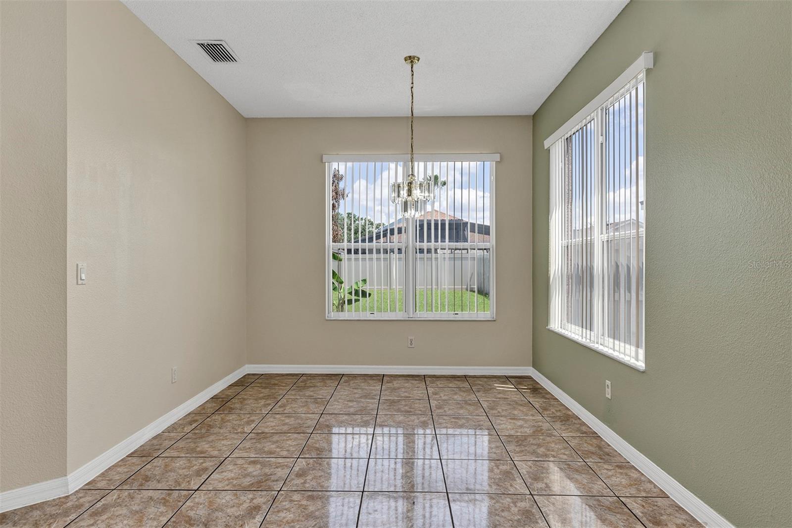 HUNTERS CREEK TR 526 PH 01 - Residential