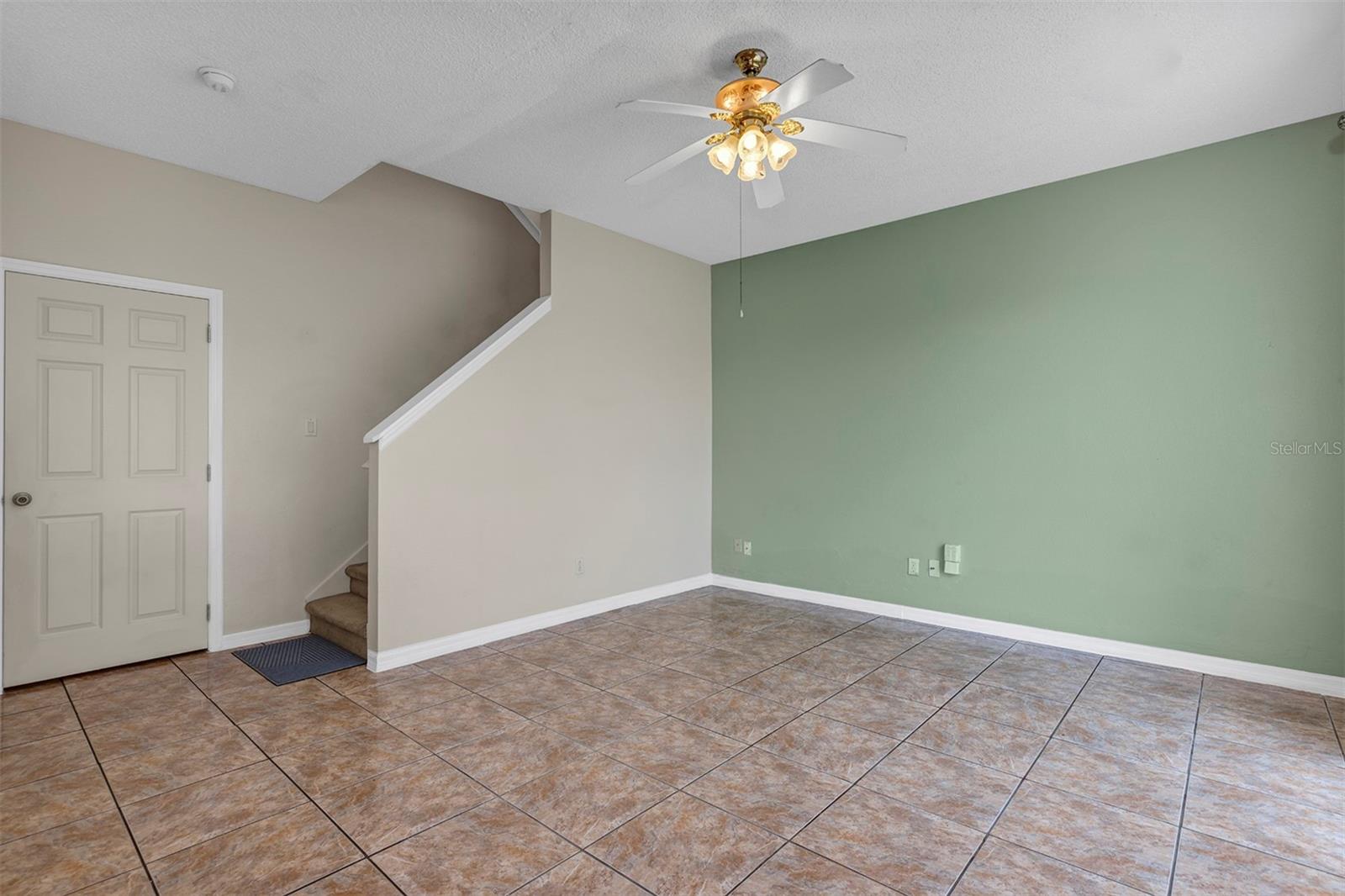 HUNTERS CREEK TR 526 PH 01 - Residential
