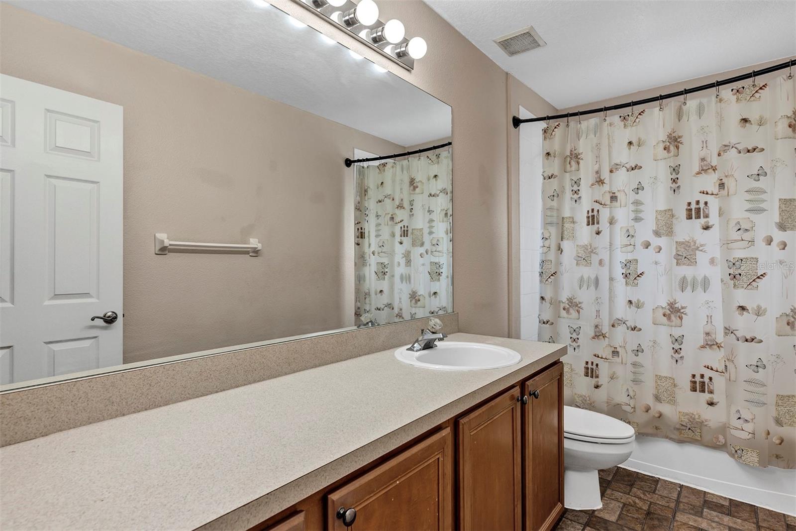 HUNTERS CREEK TR 526 PH 01 - Residential