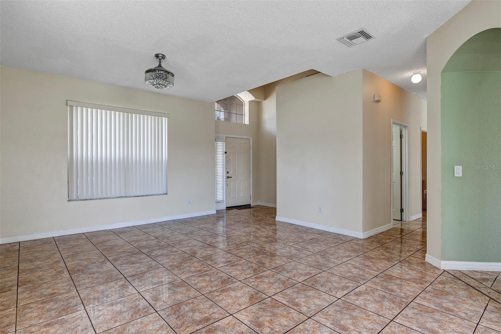 HUNTERS CREEK TR 526 PH 01 - Residential
