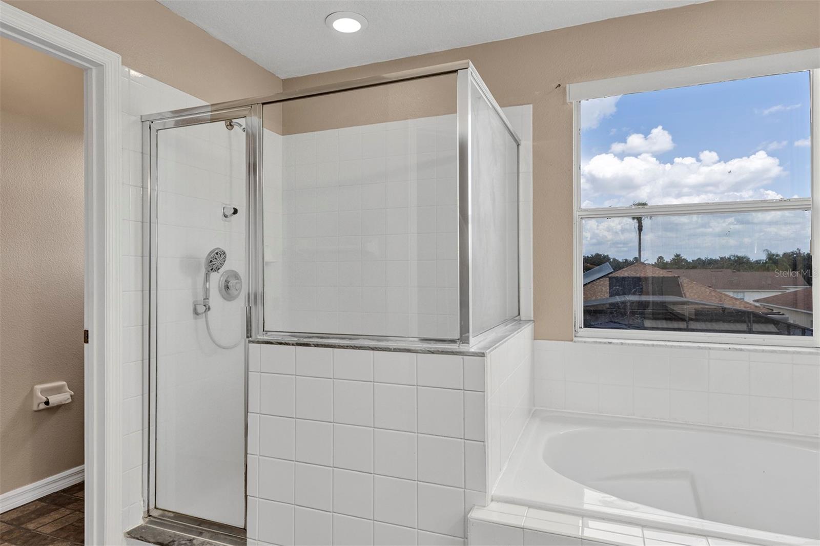 HUNTERS CREEK TR 526 PH 01 - Residential