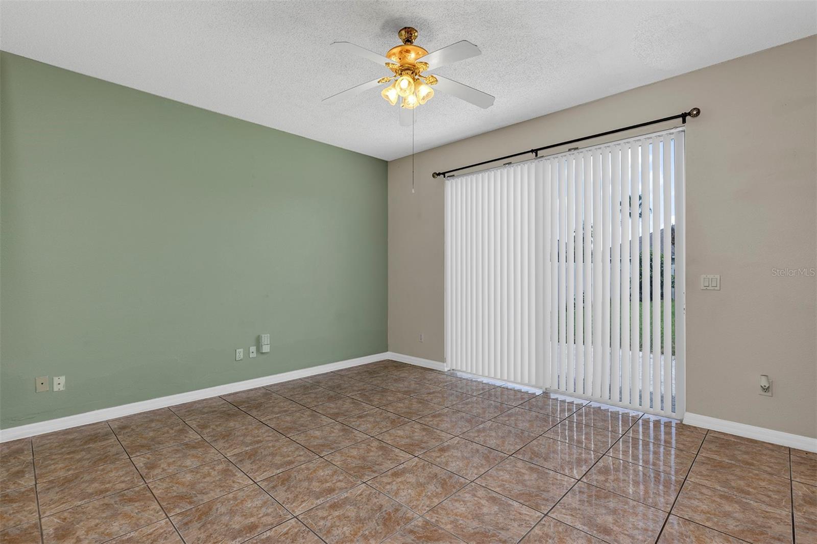 HUNTERS CREEK TR 526 PH 01 - Residential