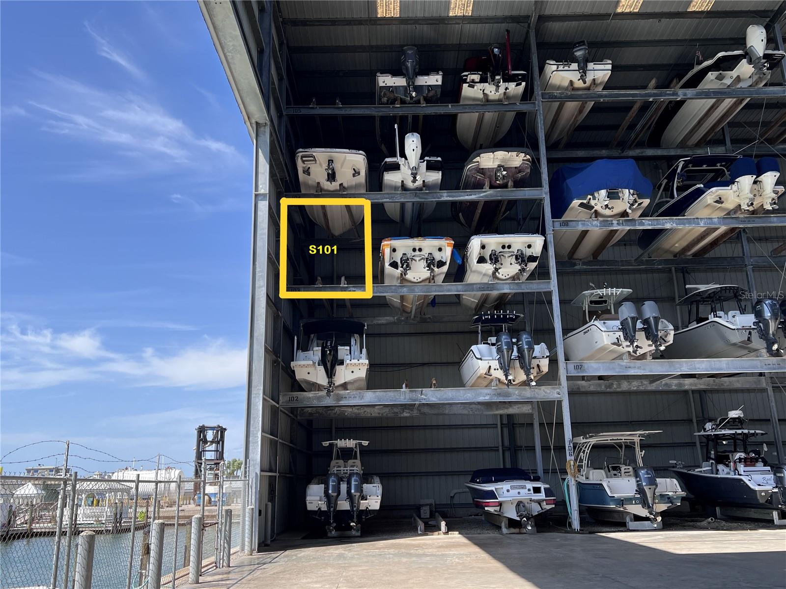 GULF HARBOR MARINA - Residential