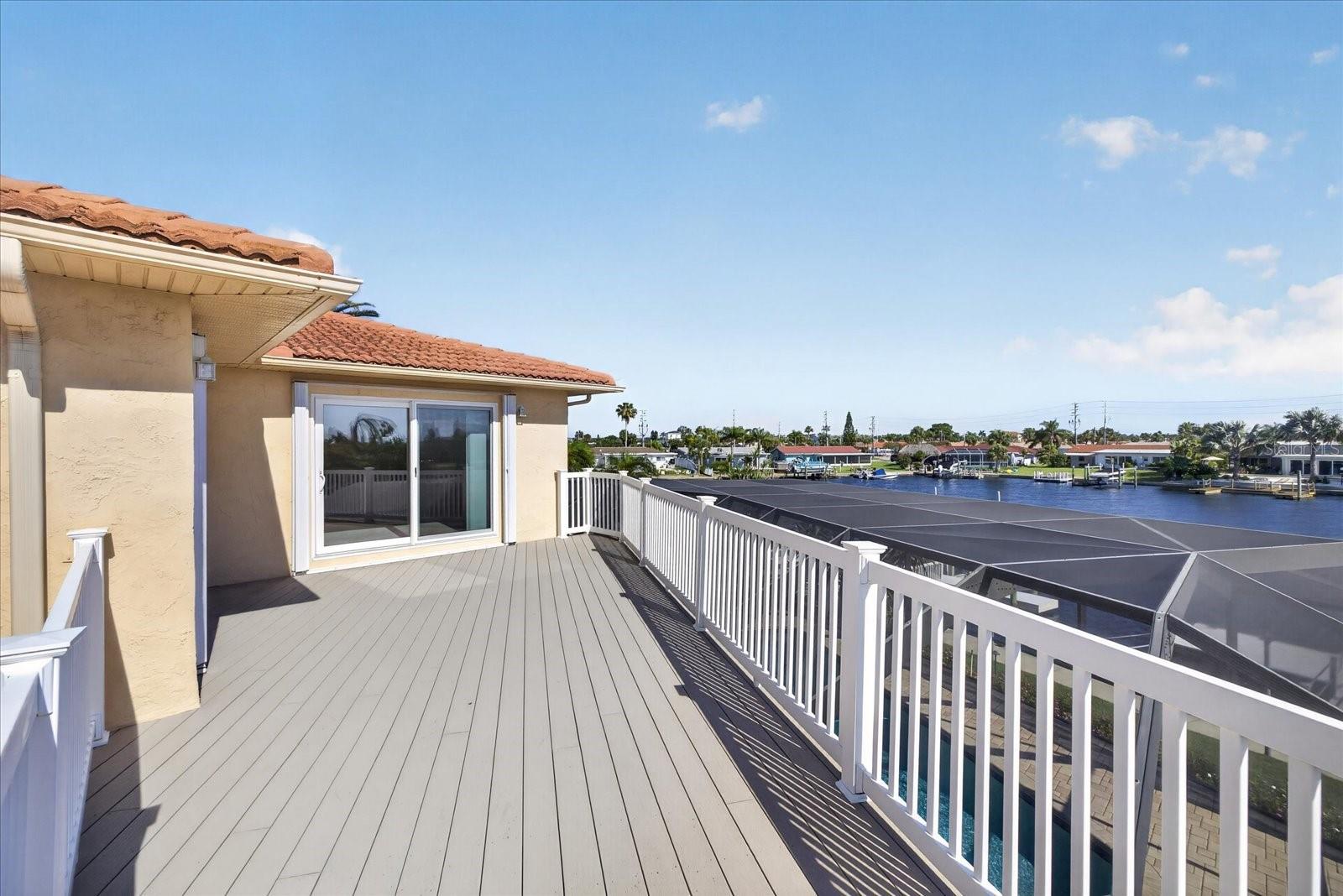 FLOR A MAR - Residential
