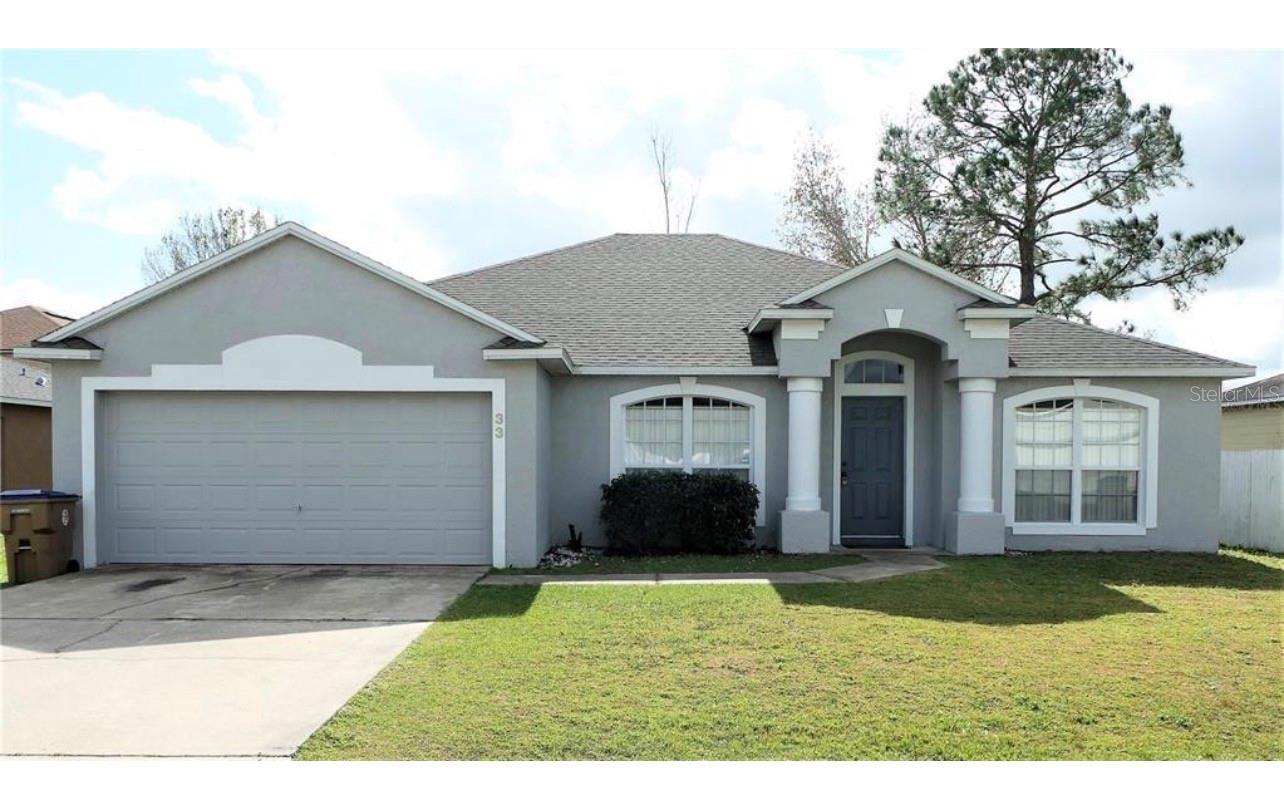 Beautiful House  for rent, 4 Bedroom, 2 Bathroom in the nice , close to the Poinciana HCA Florida Hospital, Appliances included , be one of the first to showing the house. Very convenience   to them park, shopping center and more.