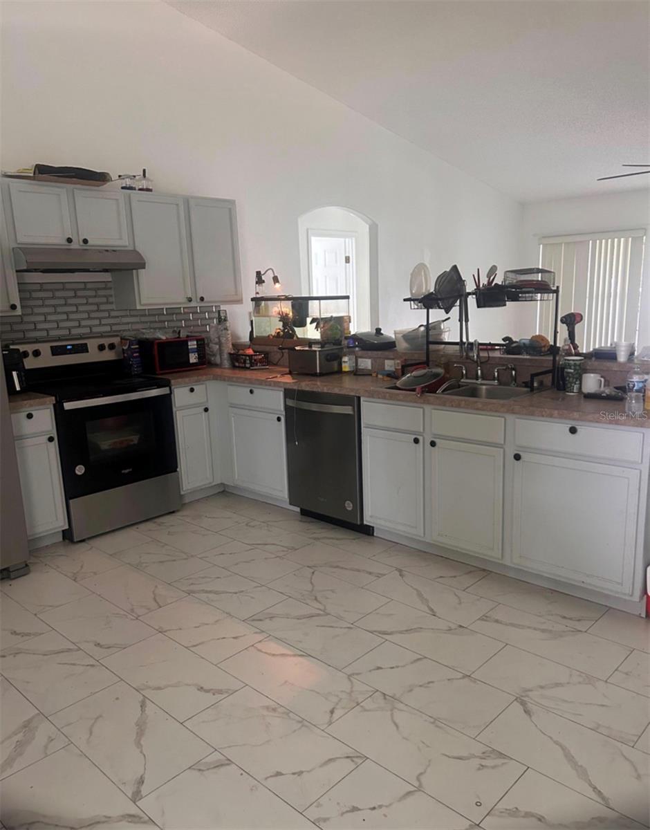 POINCIANA VILLAGE 2 NBHD 1 - Residential Lease