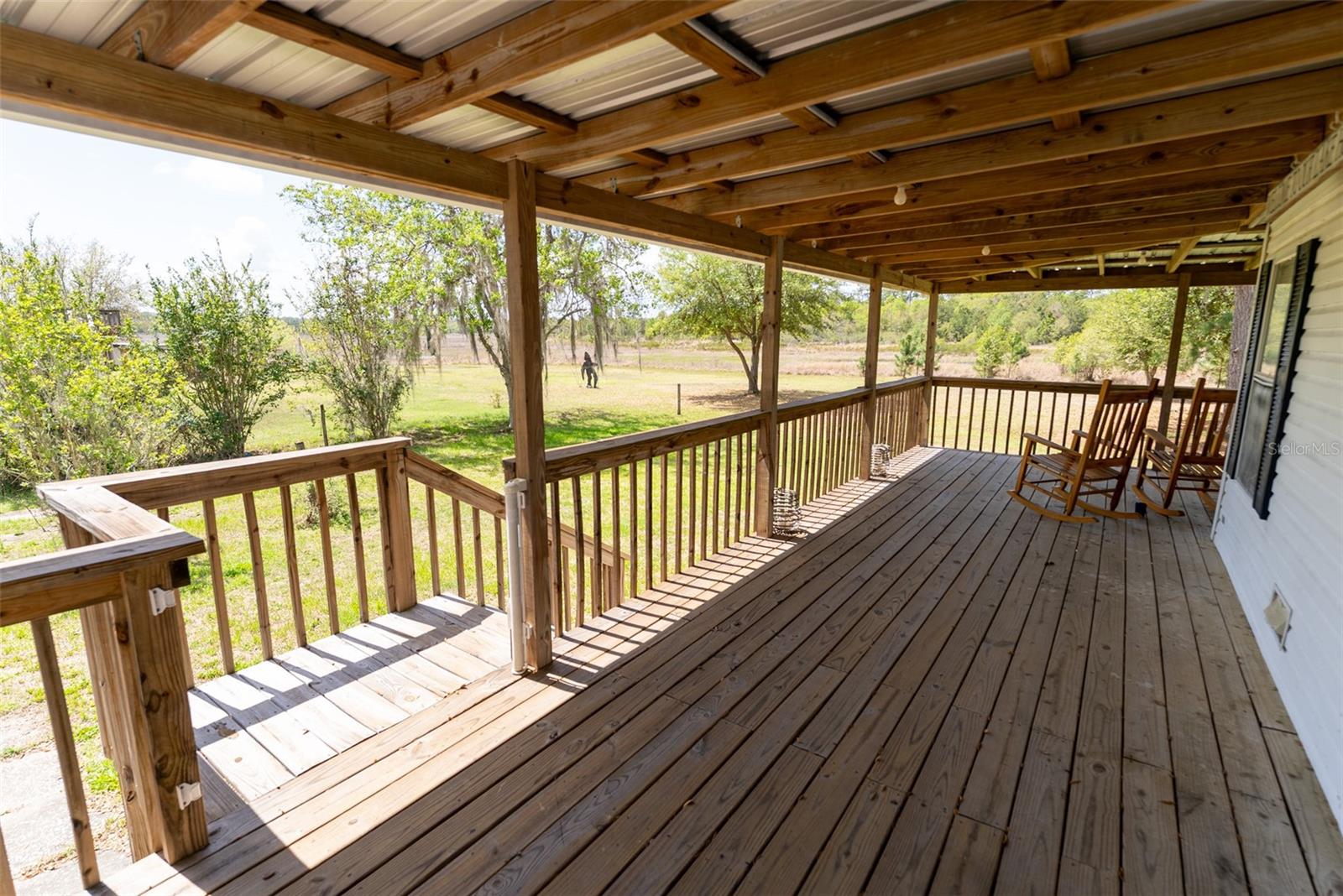 BUCKSKIN LAKE MANOR - Residential