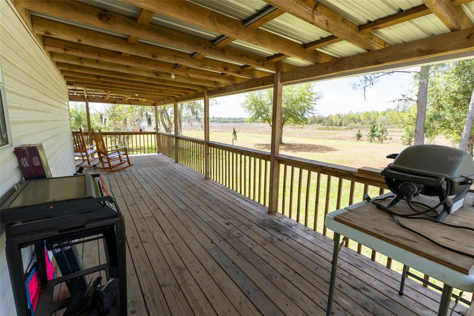 BUCKSKIN LAKE MANOR - Residential