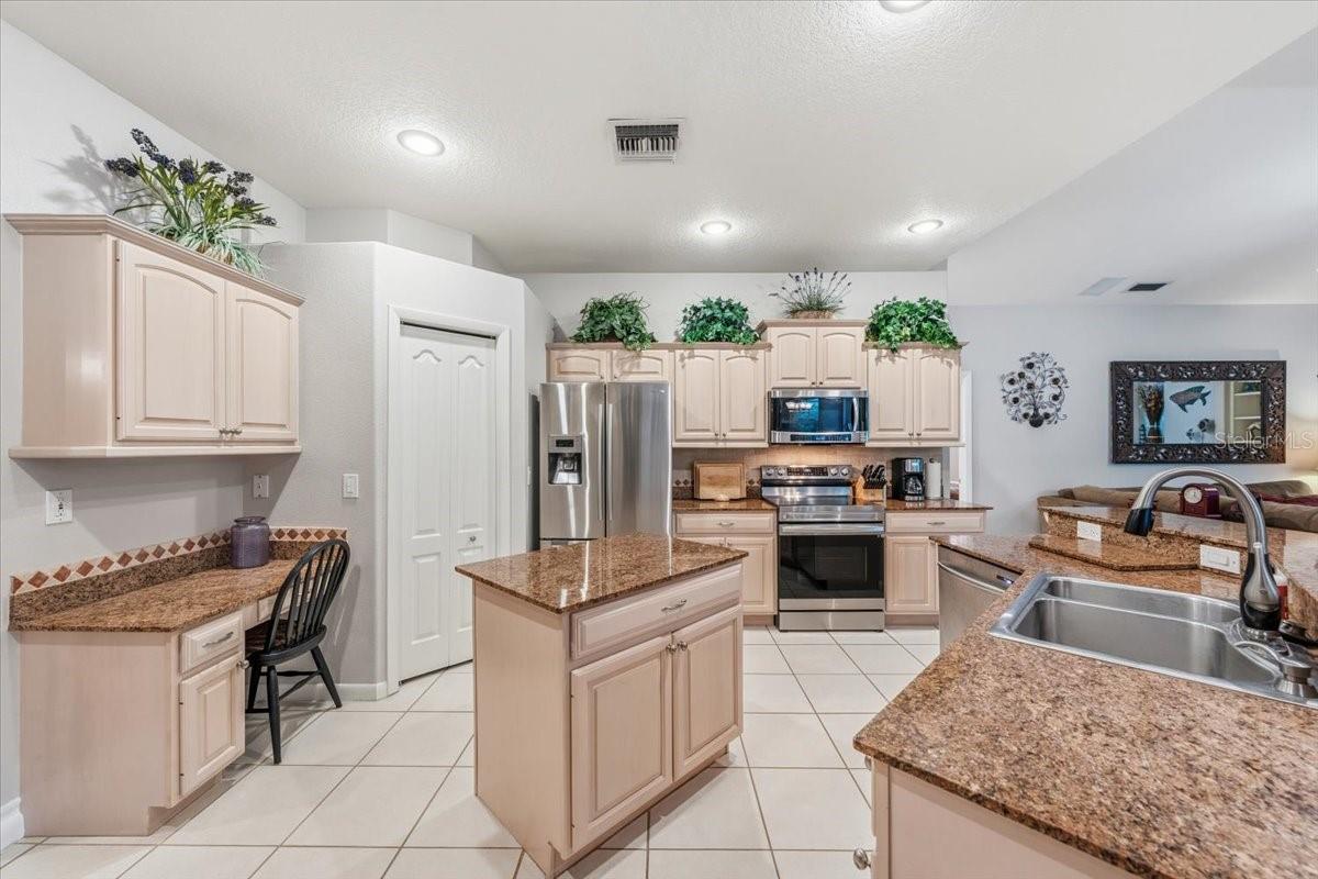 CYPRESS WOODS - Residential