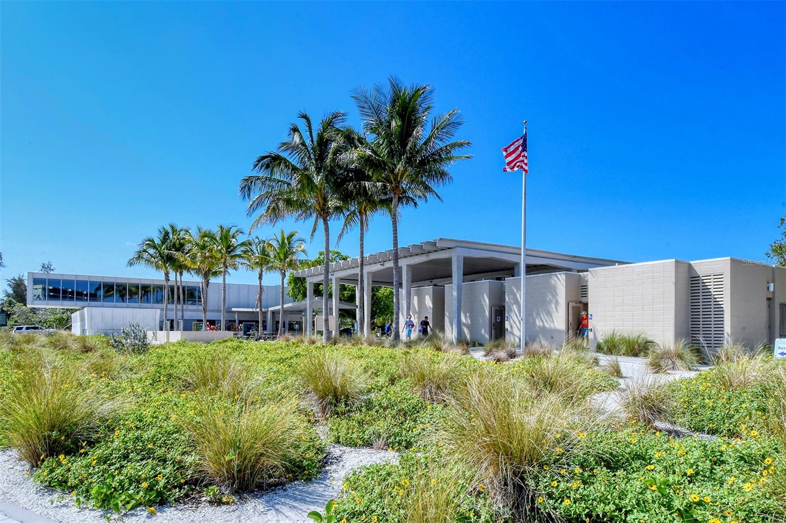 BEACHWAY APTS - Residential