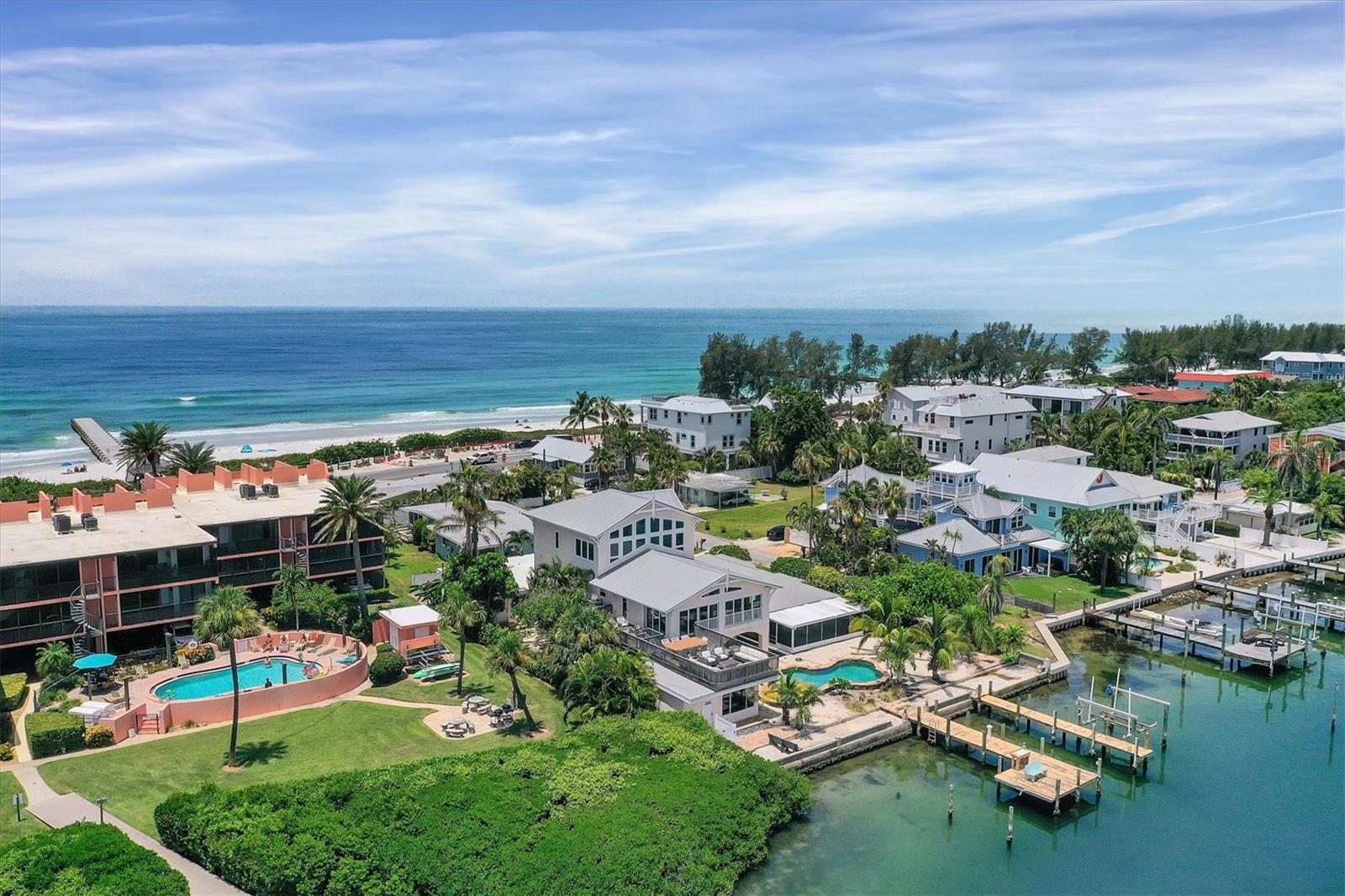 CORTEZ BEACH - Residential