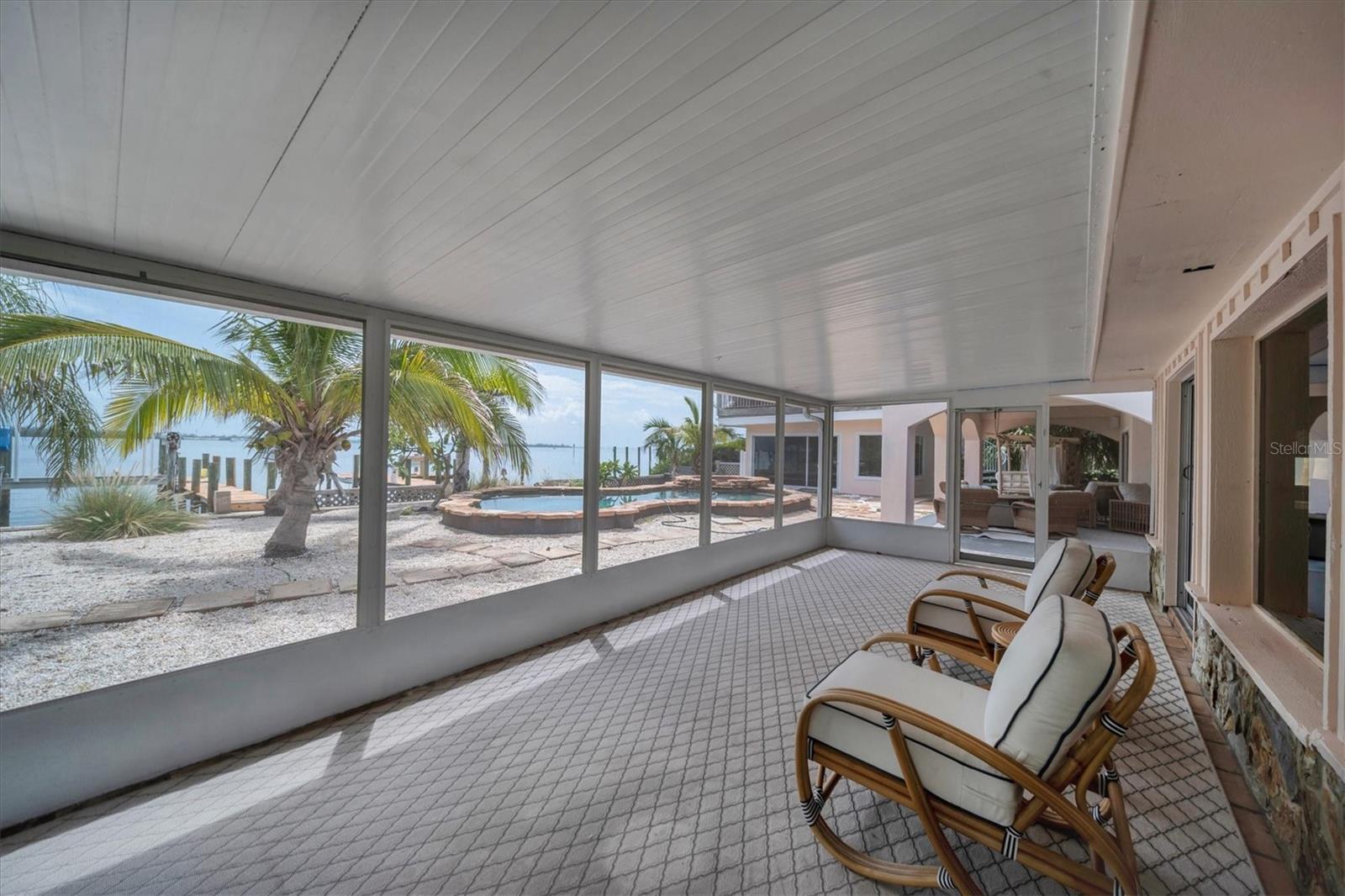 CORTEZ BEACH - Residential