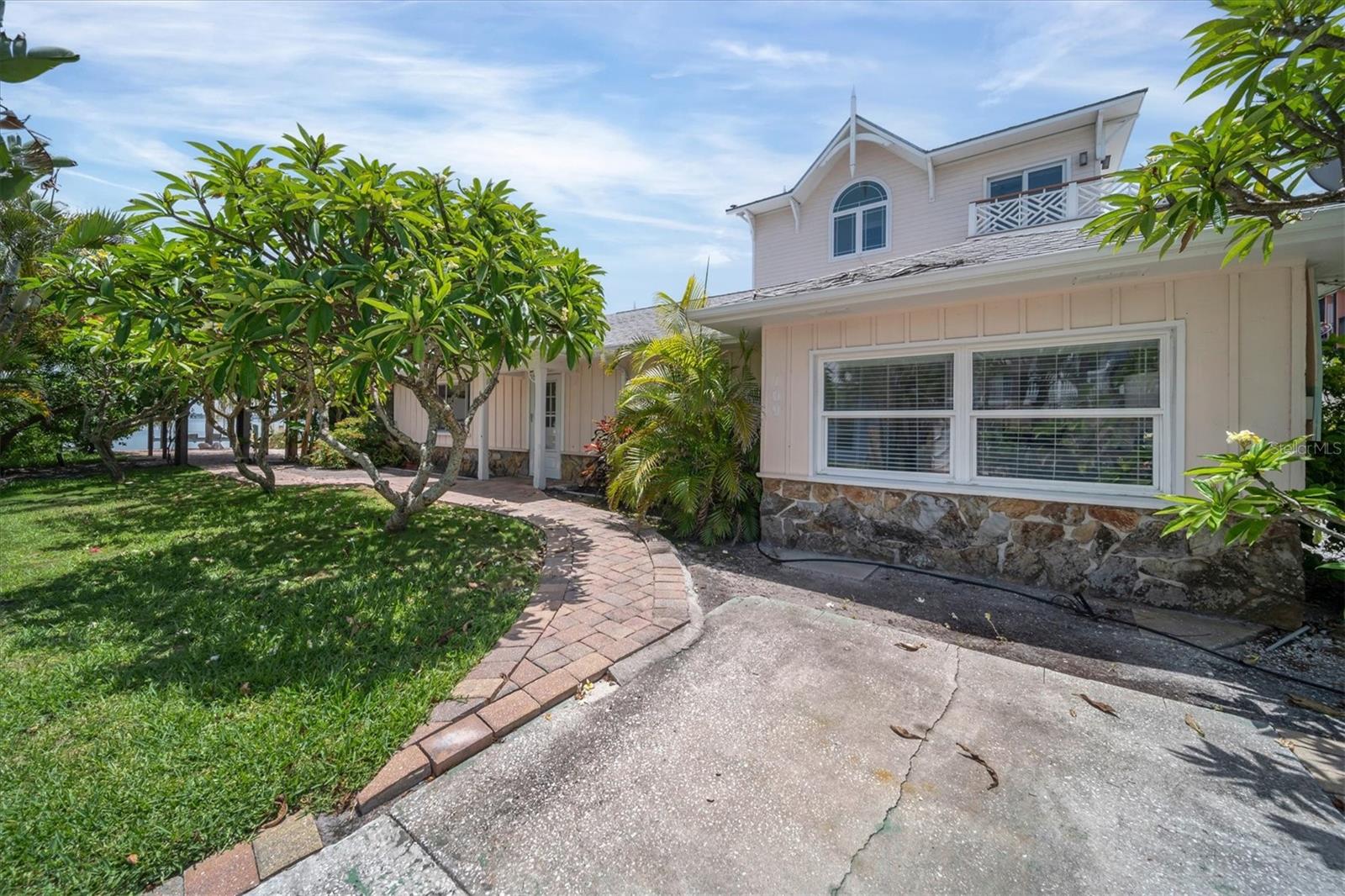 CORTEZ BEACH - Residential