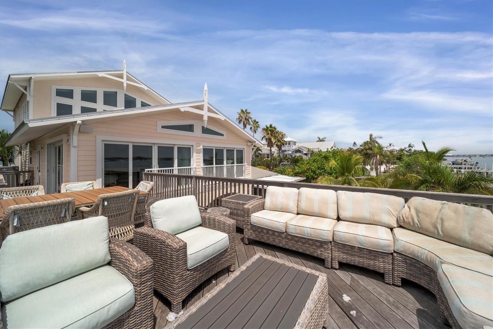 CORTEZ BEACH - Residential
