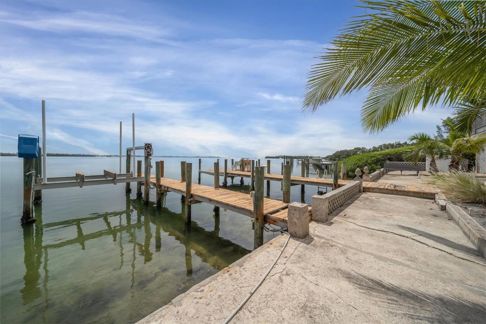 CORTEZ BEACH - Residential