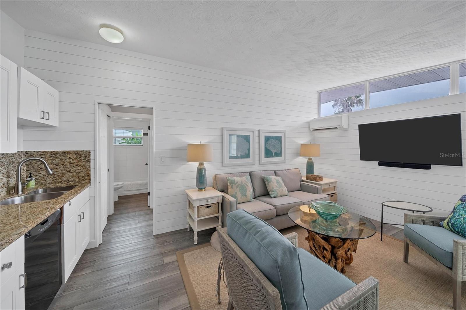 CORTEZ BEACH - Residential