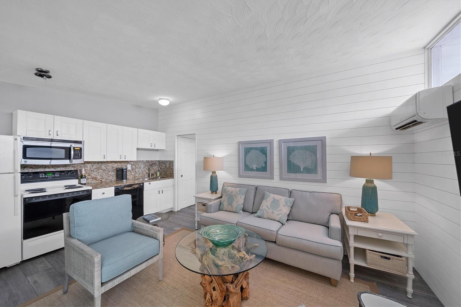 CORTEZ BEACH - Residential
