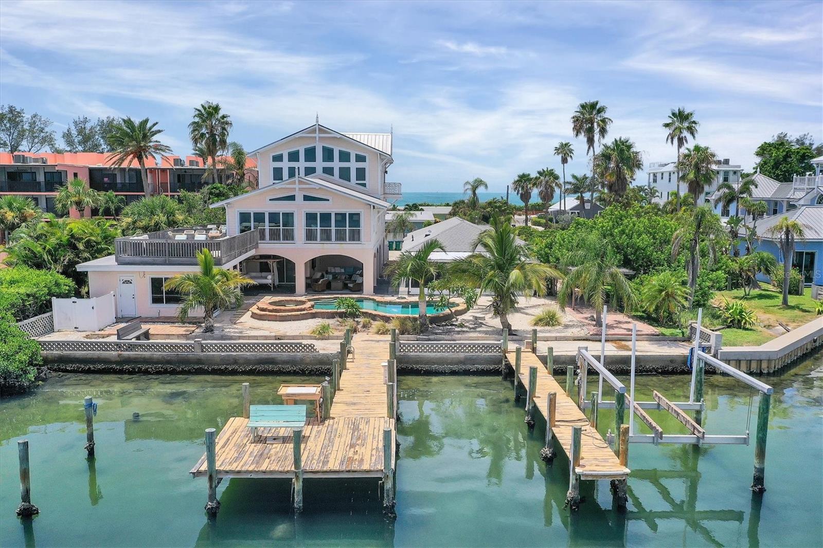 CORTEZ BEACH - Residential