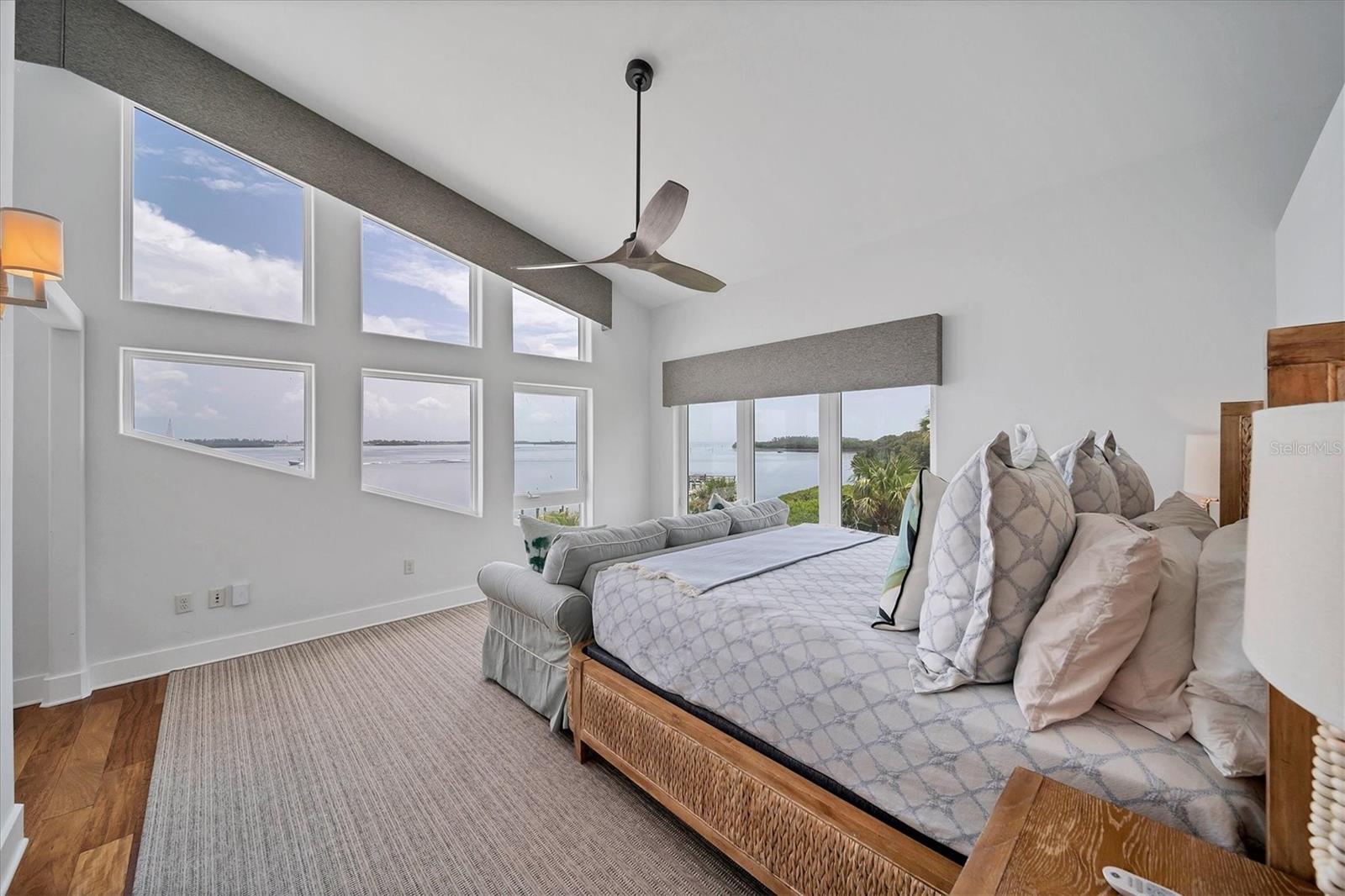 CORTEZ BEACH - Residential