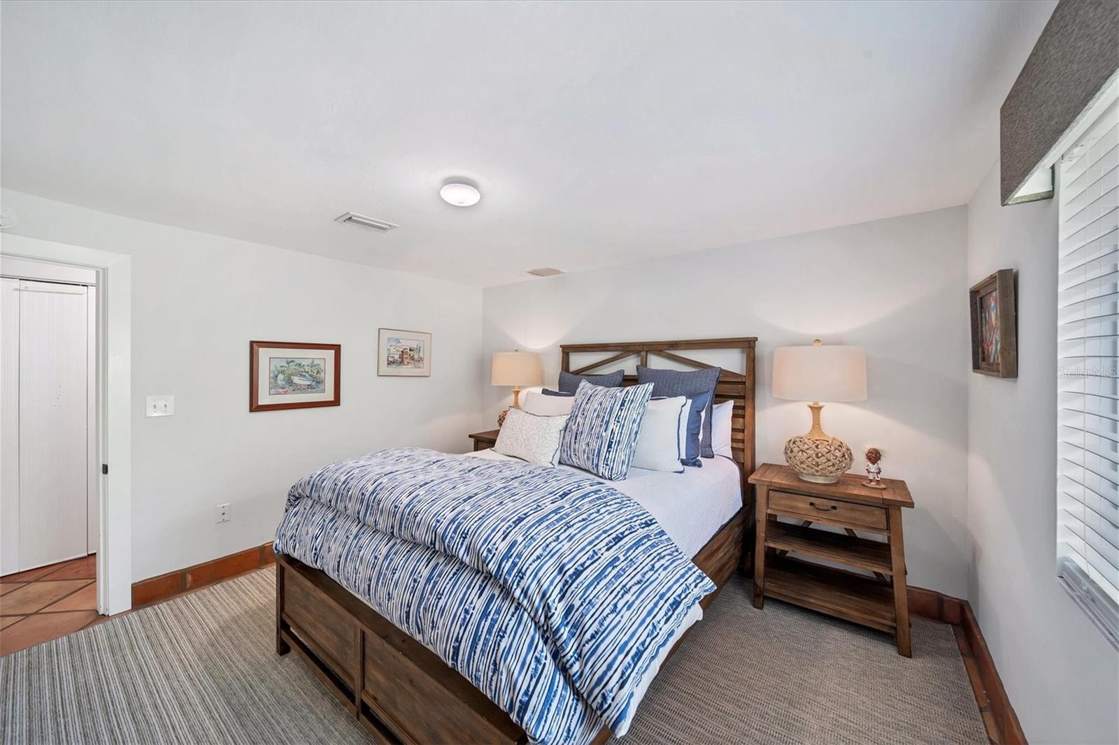 CORTEZ BEACH - Residential