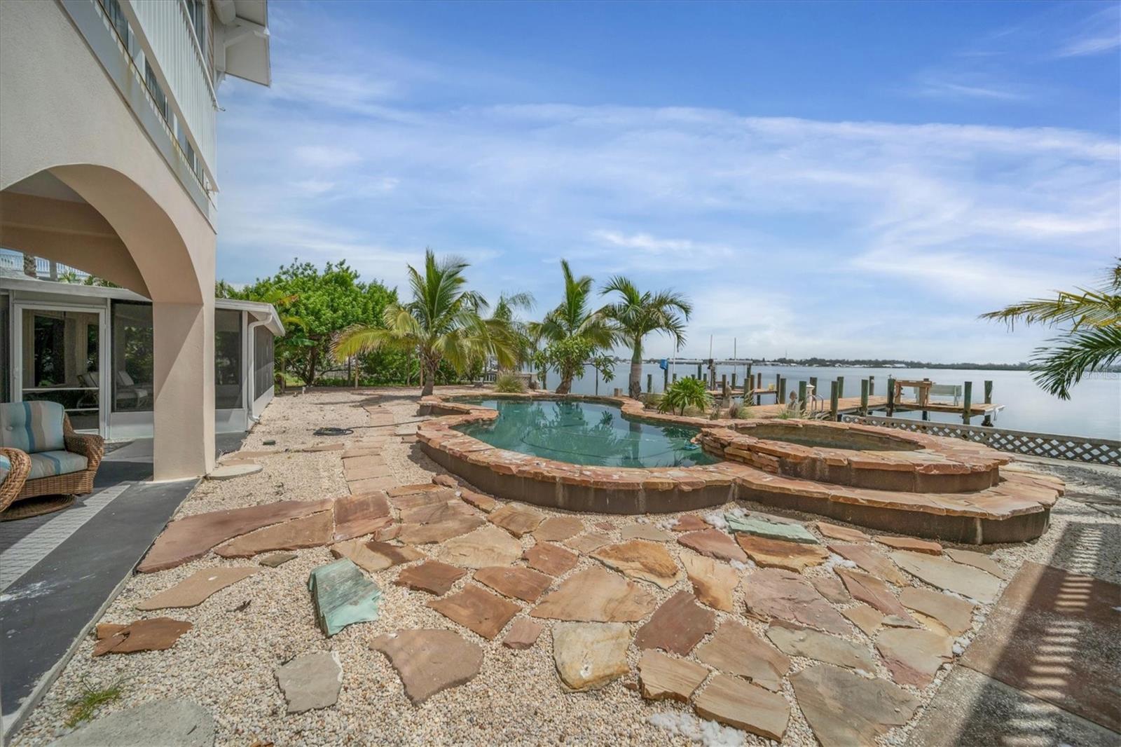 CORTEZ BEACH - Residential