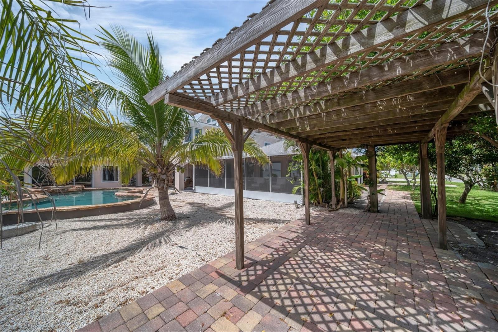 CORTEZ BEACH - Residential