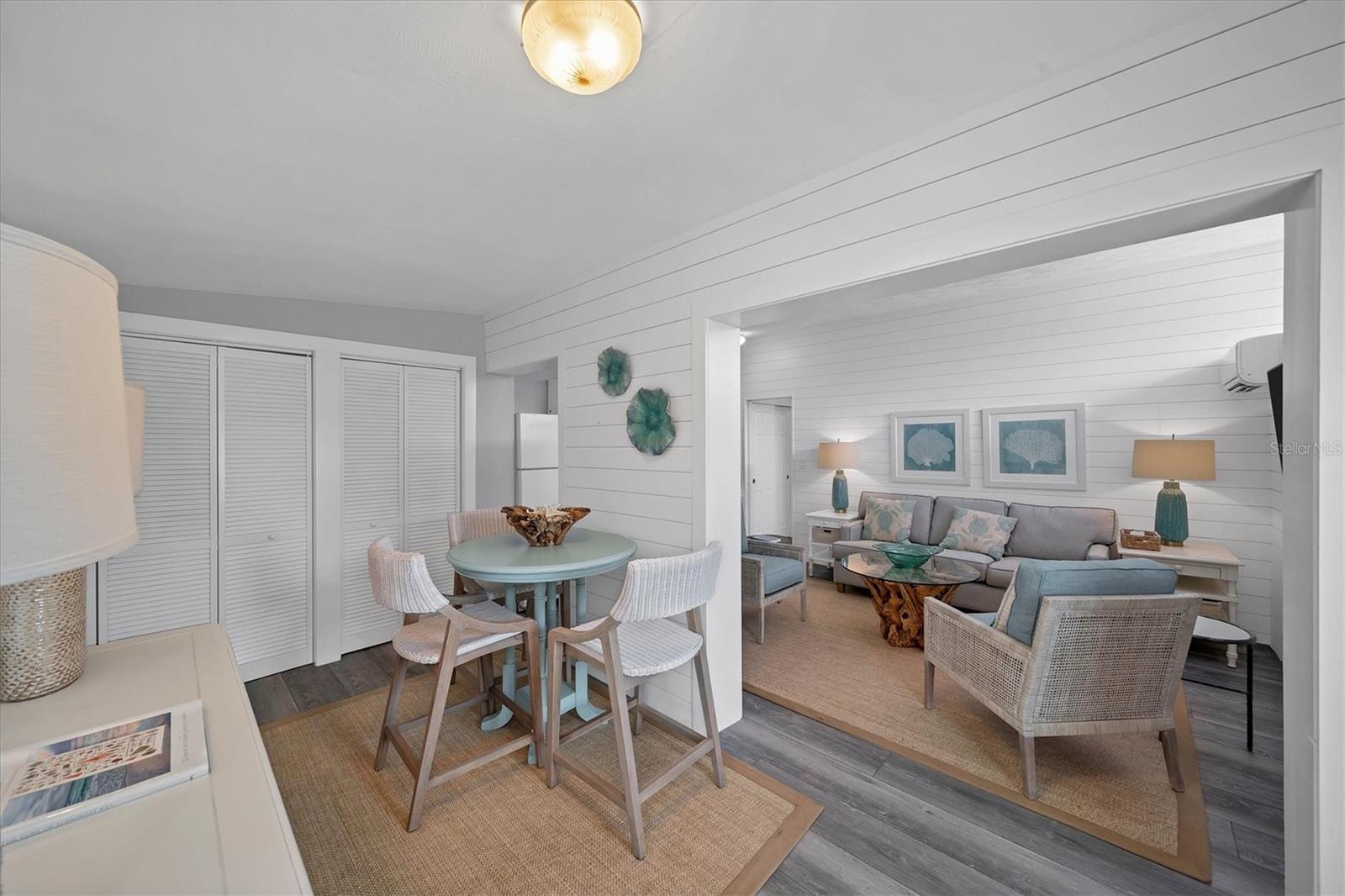 CORTEZ BEACH - Residential