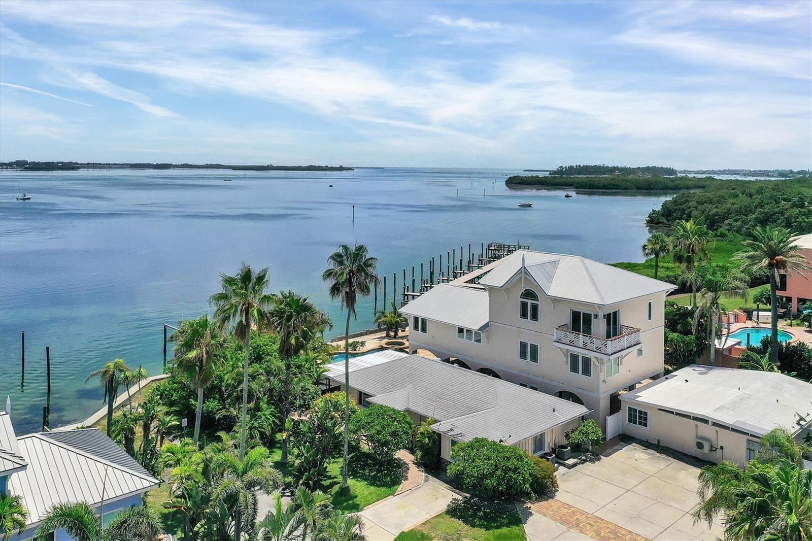 CORTEZ BEACH - Residential