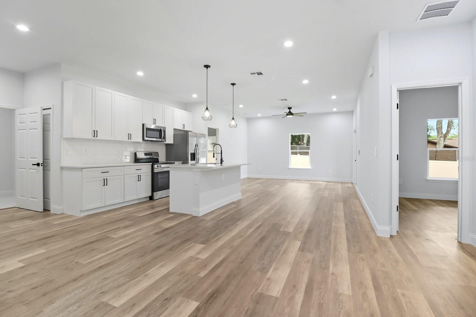 INVERNESS HIGHLANDS WEST ADD 02 - Residential Lease