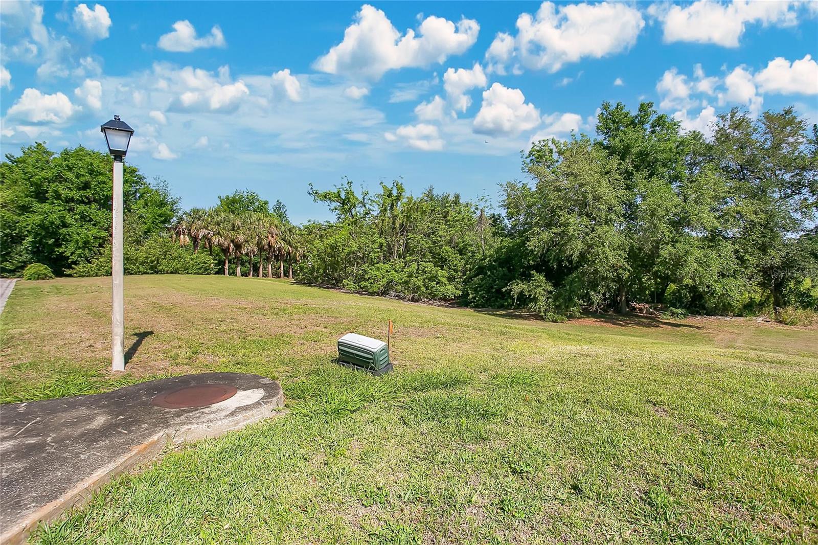 ROBERTS LANDING - Land
