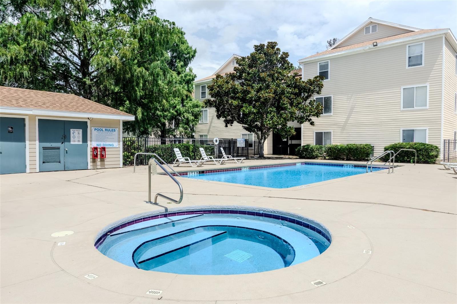 UNIV TERRACE W - Residential