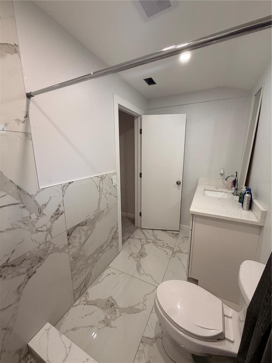 ROSEDALE MANOR - Residential