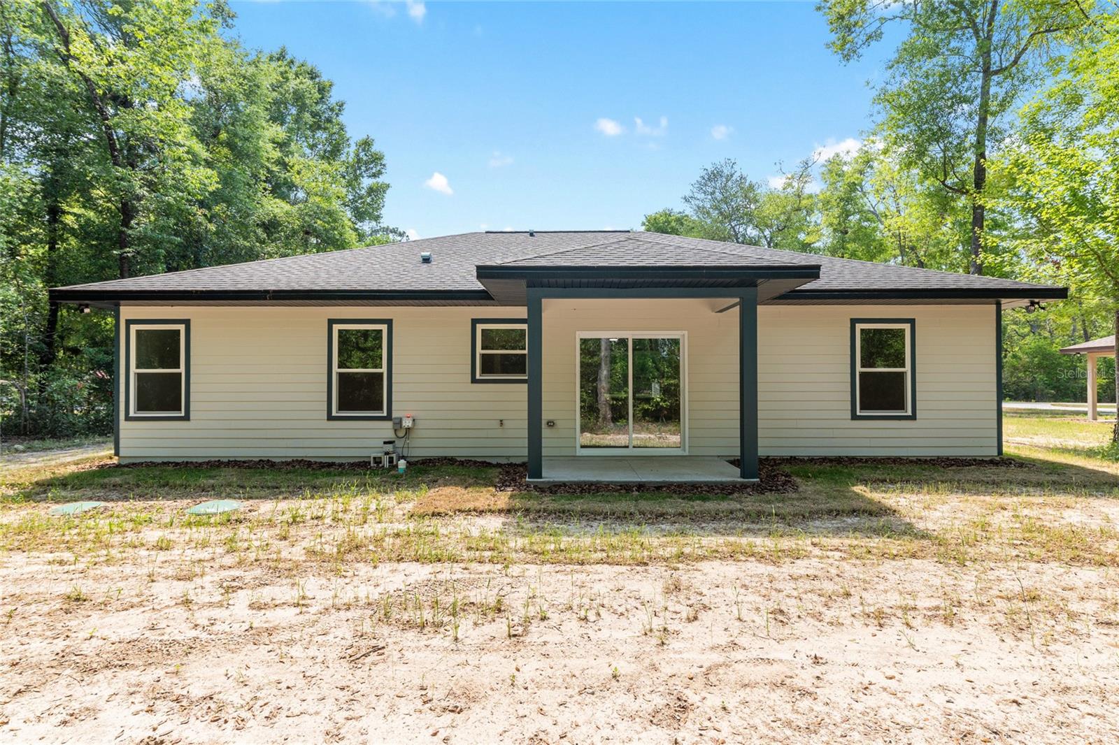FORT WHITE STATION - Residential