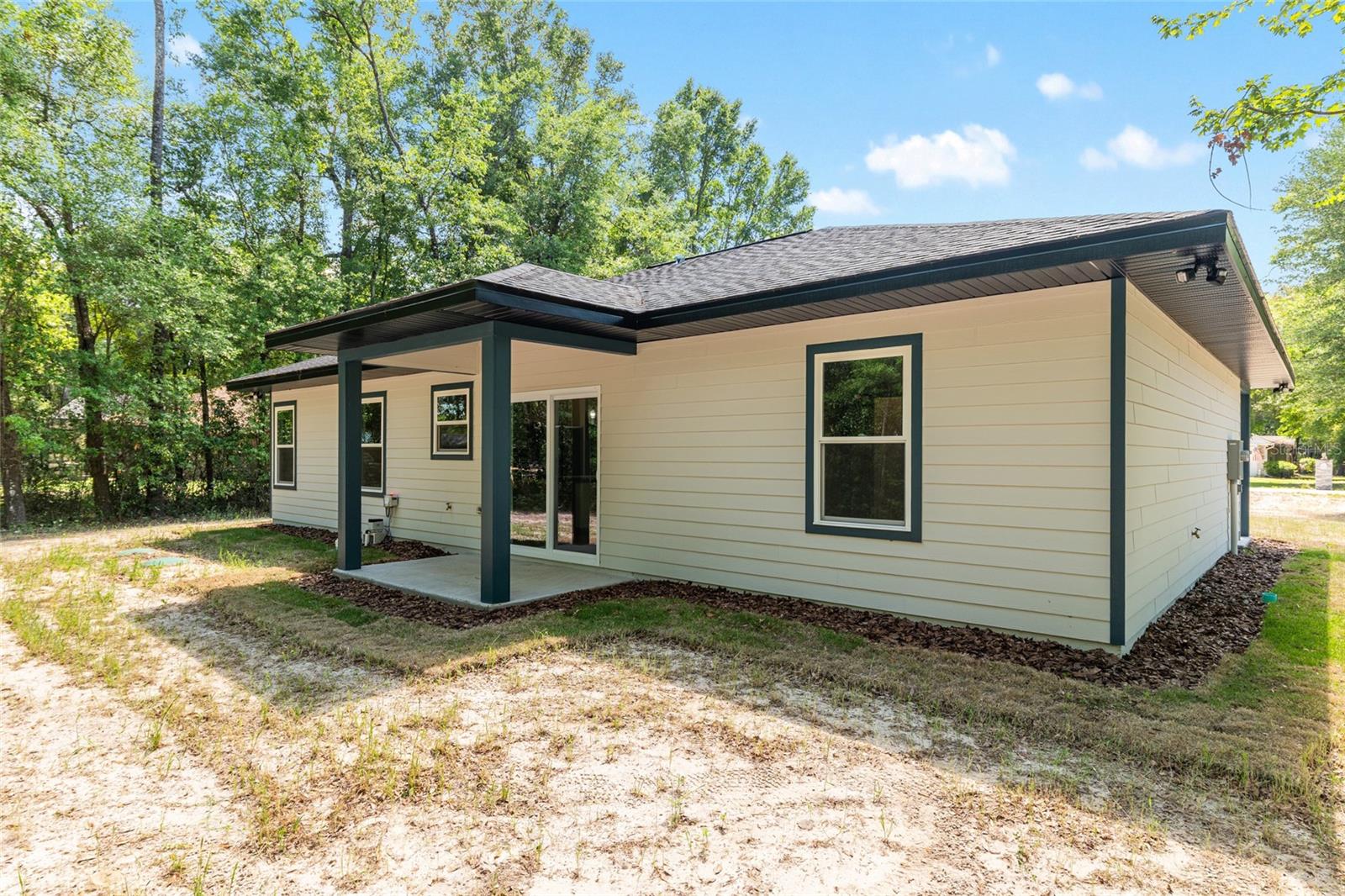 FORT WHITE STATION - Residential