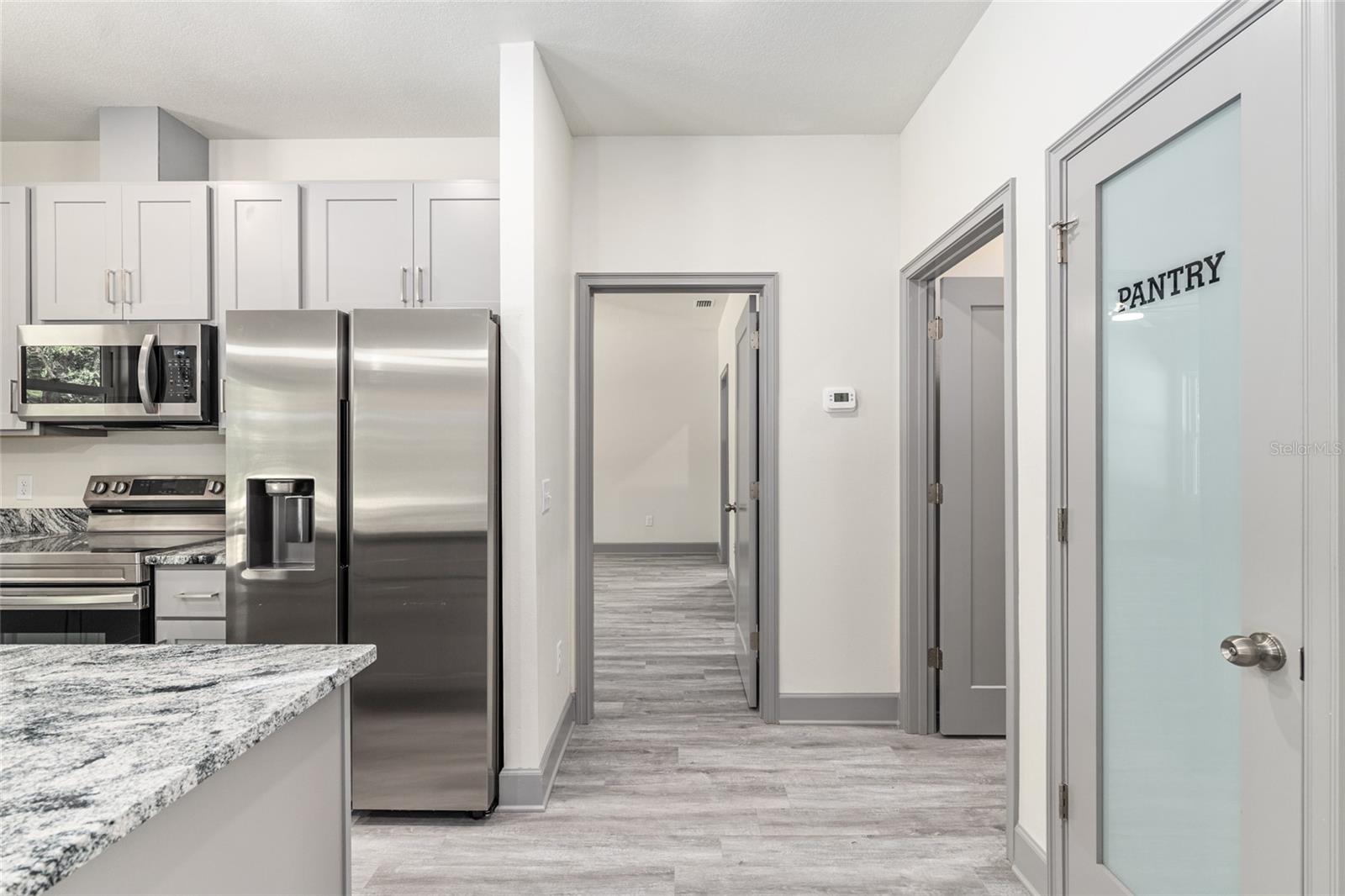FORT WHITE STATION - Residential